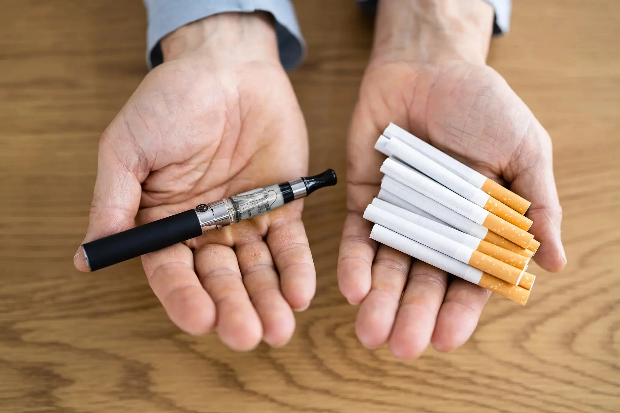Rokok elektrik sekitar 95% less harmful dibandingkan rokok konvensional.